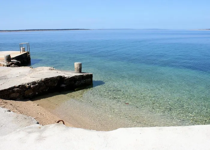By The Sea Mandre, Pag - 4123 * Колан