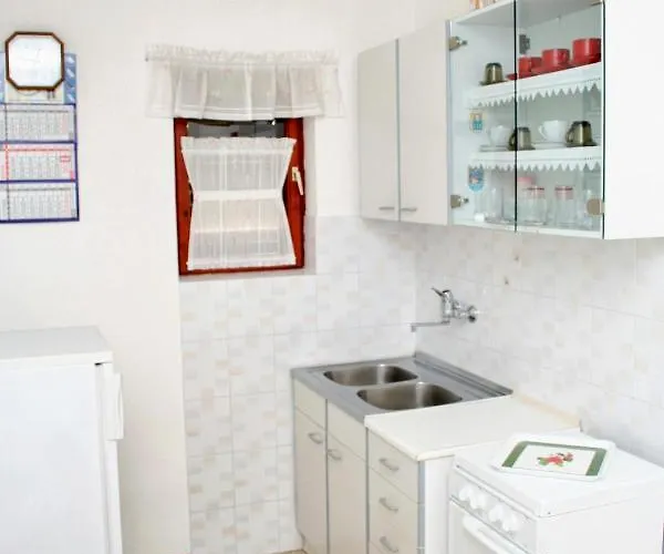 By The Sea Mandre, Pag - 4123 Апартаменты Колан