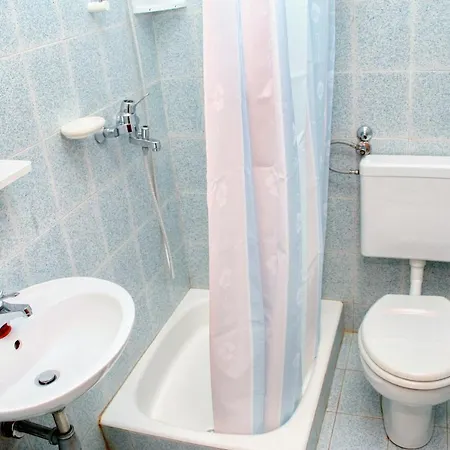 Apartmán By The Sea Mandre, Pag - 4123 Kolan