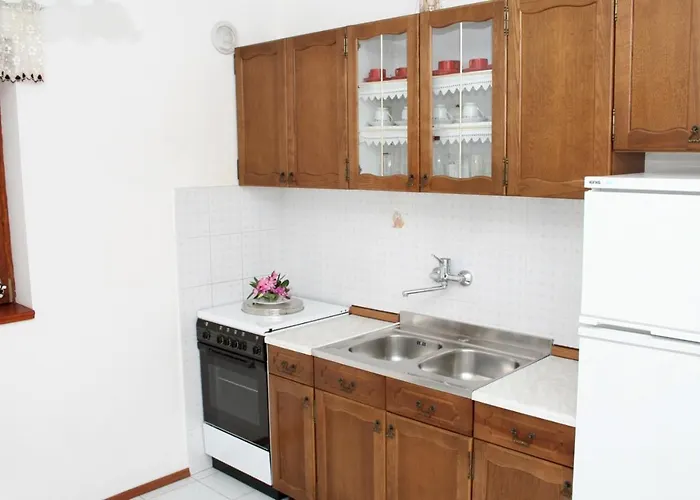 By The Sea Mandre, Pag - 4123 *